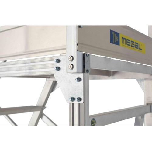 Вышка - стремянка разборная на колесах (150 кг) MEGAL ВС-0.8