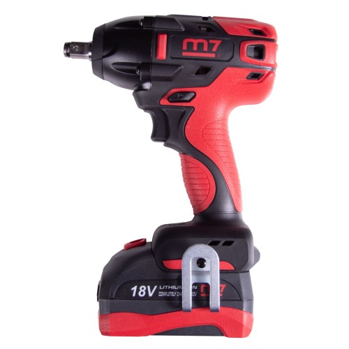 Гайковерт аккумуляторный ударный 1/2", 813 Нм, 18 В, 4 предмета, кейс MIGHTY SEVEN DW-401A