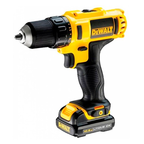 Аккумуляторная дрель-шуруповерт DeWalt DCD710C2P ударная + мультитул