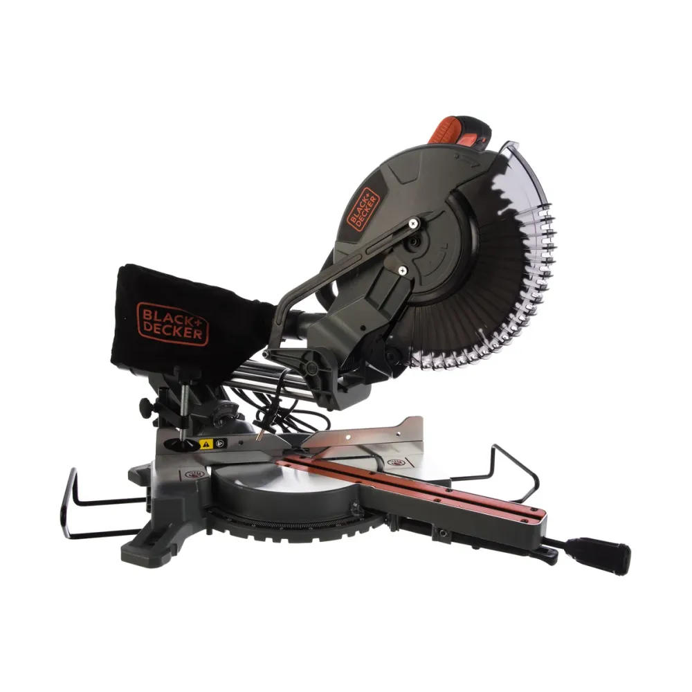 Торцовочная пила Black&Decker BES710