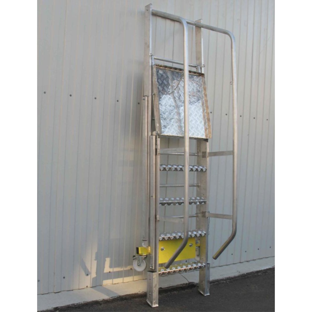 Лестница с платформой компактная MEGAL ЛСПК-1,9 (0,82)