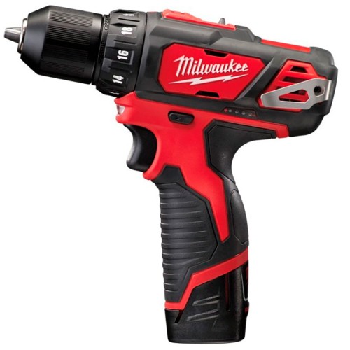 Аккумуляторная дрель-шуруповерт Milwaukee M12 BDD-202C